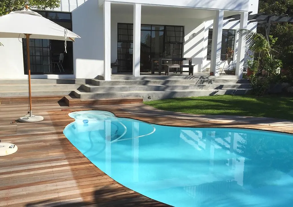 9 Tuinhuis Apartment Cape Town