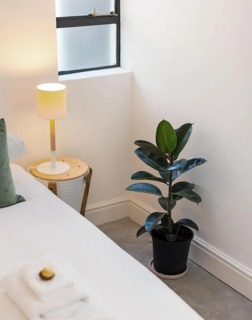 9 Tuinhuis Apartment Cape Town