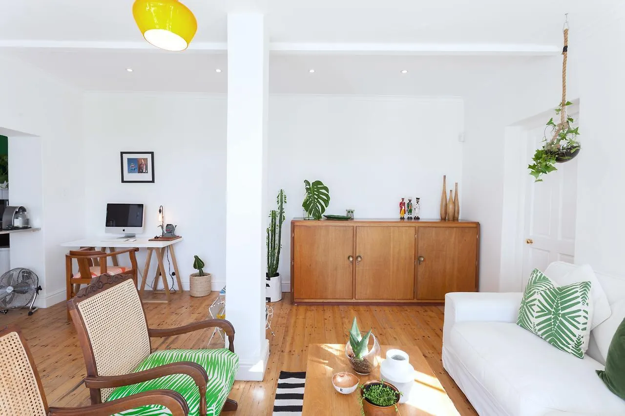 9 Tuinhuis Apartment Cape Town