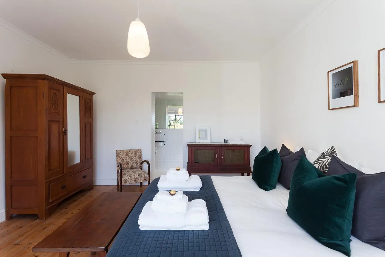 9 Tuinhuis Apartment Cape Town
